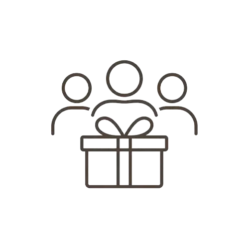 Mitarbeitergeschenke Ein Icon das drei Mitarbeiter und ein Geschenk symbolisiert